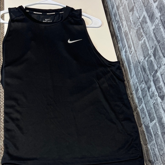 Woman's Nike Running sleeveless top - Picture 1 of 9